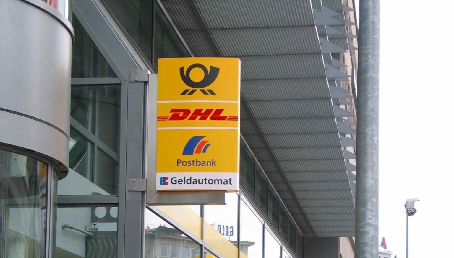 Wie Lange Bleibt Ein Paket Im Paketshop Hermes: Wie lange wird ein Paket im PaketShop aufbewahrt? - deliverest.de